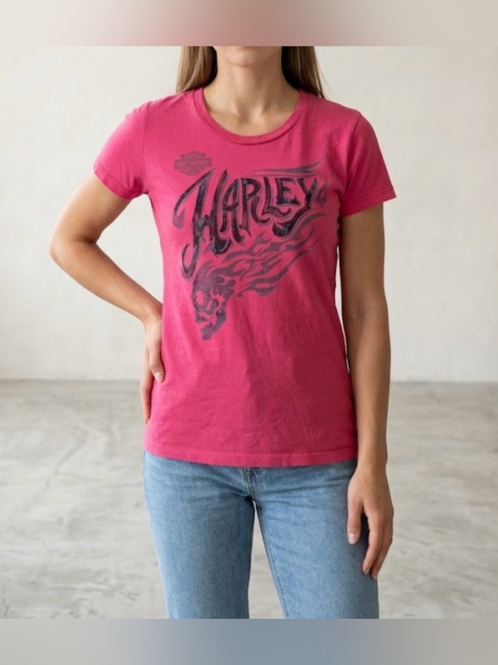 Harley Davidson Red Flaming Skull Graphic T-Shirt Womens Size L Biker Crew Neck